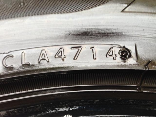 ยาง Firestone 245 50 18 สิ้นปี14 ดอกเต็ม ไม่มีปะ ราคาไม่แพง