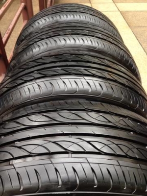 ยาง Firestone 245 50 18 สิ้นปี14 ดอกเต็ม ไม่มีปะ ราคาไม่แพง