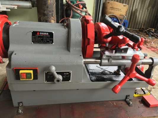 เครื่องต๊าปเกลียว 1/2- 3 นิ้ว