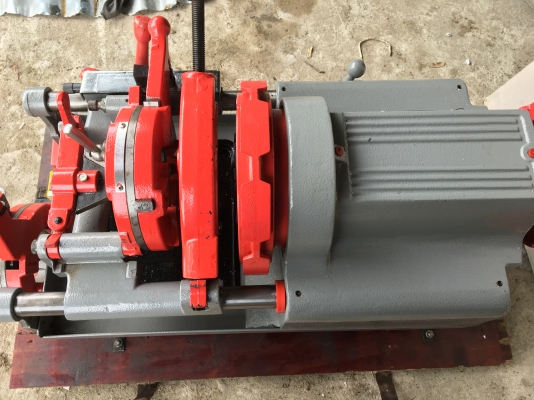 เครื่องต๊าปเกลียว 1/2- 3 นิ้ว