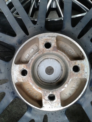 ขอบ17นิ้ว4รู100 พร้อมยาง สวยๆ 4 ล้อ ราคา 6900 บาท ขอบ17นิ้ว4รู100 พร้อมยาง สวยๆ 4 ล้อ ราคา 6900 บาท