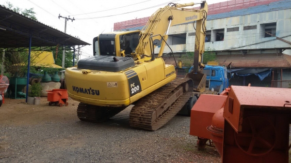 ขาย 1,950,000 KOMATSU pc 200-8 ทำงาน 8,048 ชม. รถสวยพร้อมใช้เอกสารพร้อม 090-772-3710 090-772-3708 ขาย 1,950,000 KOMATSU pc 200-8 ทำงาน 8,048 ชม. รถสวยพร้อมใช้เอกสารพร้อม 090-772-3710 090-772-3708
