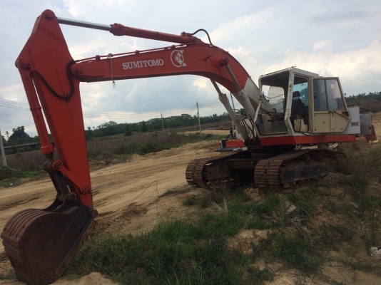 ขายด่วน SUMITOMO F1 สภาพพร้อมใช้งาน เครื่อง ปั้มดี เอวแน่น โซ่ช่วงล่างสวย เอกสารสัญญาซื้อขาย