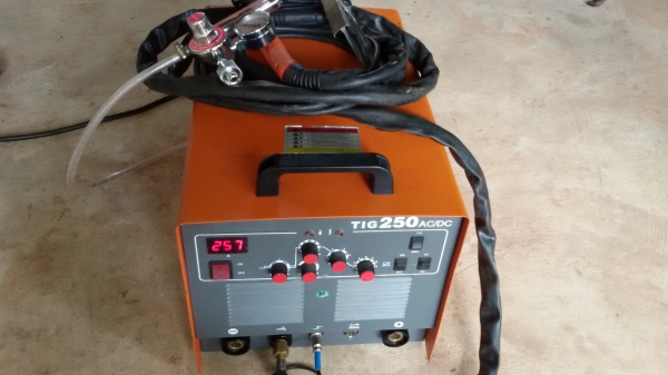 ขายเครื่องเชื่อมอาร์กอน สำหรับงานเชื่อมอลูมิเนียม