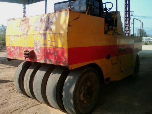 ขาย 450,000 SAKAI 9 ล้อยาง TS 150 เครื่องดี เกียร์แรง รถสวยพร้อมใช้ 090-772-3710 090-772-3708 ขาย 450,000 SAKAI 9 ล้อยาง TS 150 เครื่องดี เกียร์แรง รถสวยพร้อมใช้ 090-772-3710 090-772-3708