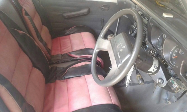 Mazda 1.5 รถสวยพร้อมใช้ เครื่องเบนชินไม่กินแก้ส เล่มพร้อมโอน