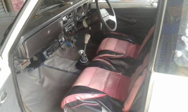 Mazda 1.5 รถสวยพร้อมใช้ เครื่องเบนชินไม่กินแก้ส เล่มพร้อมโอน