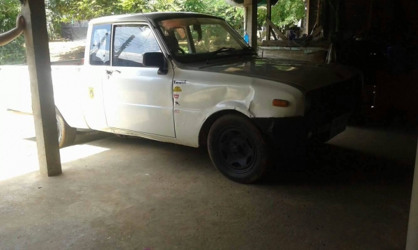 Mazda 1.5 รถสวยพร้อมใช้ เครื่องเบนชินไม่กินแก้ส เล่มพร้อมโอน