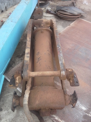 ขายดั้ม12ตันกระบอกใหญ่ แกน75มิลยิงหน้า