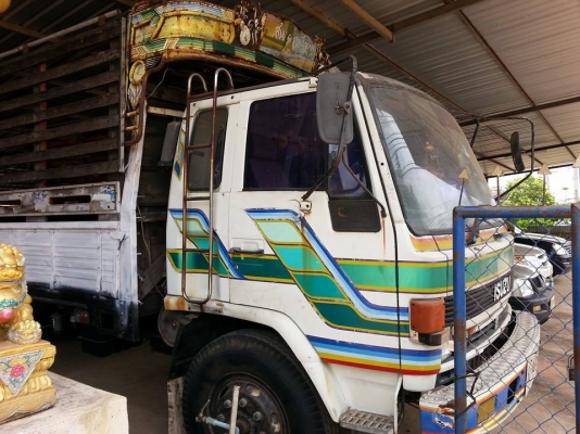 ขายรถ6ล้อ ร็อกกี้175แรง แคชซีFSR ยาว5เมตร สภาพพร้อมใช้งาน เอกสารพร้อมโอน สนใจโทร 090-8588220คุณนะ 093-3258446คุณบิว หรือเข้าดูสินค้าอื่นๆได้ที่ www.narong2truck.com หรือ www.truck.in.th/498 หรือเพจFacebook ณรงค์ ซื้อขายรถมือสอง (เว็บไซต์ส่วนตัว) หรือFaceb