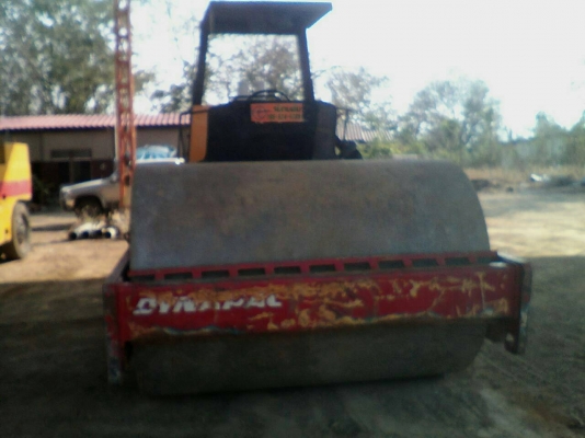 ขาย 735,000 DYNAPAC  ca 25 เอกสารเล่มทะเบียนเครื่งดี เกียร์แรง เอวแน่น รถสวยพร้อมใช้เอกสารพร้อมโอน 090-772-3710 090-772-3708