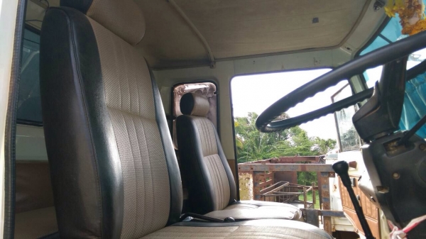 ขายรถบรรทุกดัมพ์ HINO F18 เครื่องเดิม HO7C-185 แรง 2 เพลา รถวิ่งอ้อย แชสซีสวย ทะเบียนพร้อม