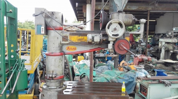 ** SOLD ** เครื่องเจาะเรเดียล Atlas แขนรัสมียาว 110 cm. ไฟ 380V ฐานเต็มรุ่นหนักเจาะโต 2"นิ้ว สภาพสวยเฟืองคมมาเทสได้ครับ!!