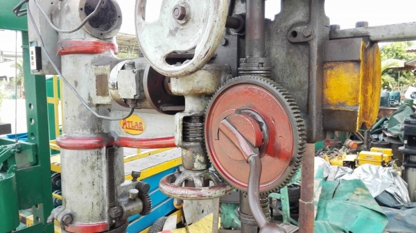 ** SOLD ** เครื่องเจาะเรเดียล Atlas แขนรัสมียาว 110 cm. ไฟ 380V ฐานเต็มรุ่นหนักเจาะโต 2"นิ้ว สภาพสวยเฟืองคมมาเทสได้ครับ!!