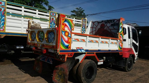 ขายรถดั้ม6ล้อ 5คิว FUSO 195แรง พ.เพาเวอร์ เบรกจิฟฟี่ ภายในสวย แอร์เย็น เอกสารพร้อมโอน ราคา650,000 สนใจโทร 090-8588220คุณนะ 093-3258446คุณบิว หรือเข้าดูสินค้าอื่นๆได้ที่ www.narong2truck.com หรือ www.truck.in.th/498 หรือเพจFacebook ณรงค์ ซื้อขายรถมือสอง (เ