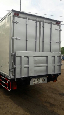 ขาย ตู้แห้ง ท้ายลิฟ ช่วงยาว5.50ม สภาพดีสวยพร้อมใช้ ราคา49,000บ ยกลงจาก ฮีโน่เดก้า ยาว5.50ม ท้ายลิฟ