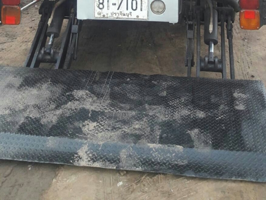 ขาย ตู้แห้ง ท้ายลิฟ ช่วงยาว5.50ม สภาพดีสวยพร้อมใช้ ราคา49,000บ ยกลงจาก ฮีโน่เดก้า ยาว5.50ม ท้ายลิฟ