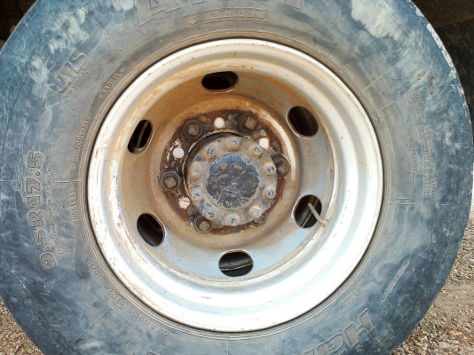 ขายรถบรรทุก 6 ล้อ HINO