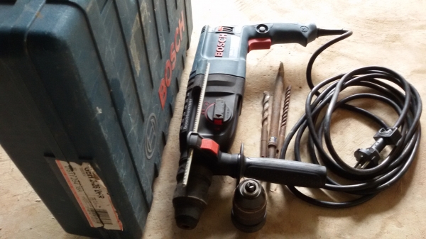 สว่านโรตารี่ 3 ระบบ BOSCH GBH2-26DFR