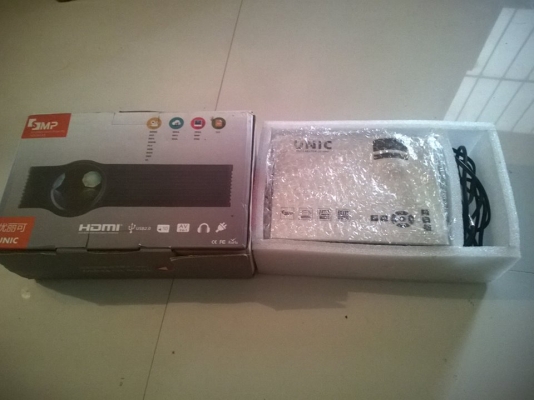 โปรเจคเตอร์ led unic