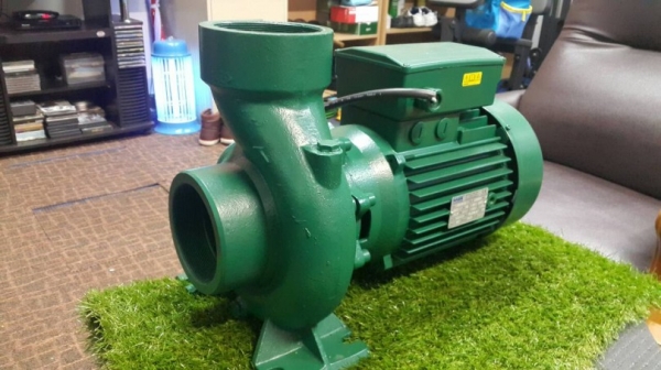 ปั๊มนํ้าแชร์ 4 นิ้ว SAER ของใหม่