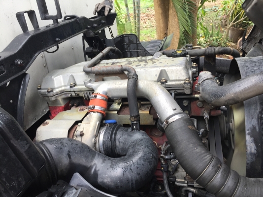 ขาย6ล้อ ตู้10บาน FC4JJPA 145แรง ยาว 5.50เมตร ขาย 695000 บาท