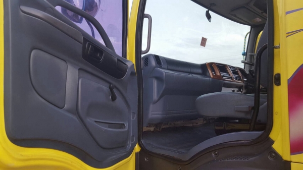 ขาย HINO MEGA FL1J 260 แรงม้า ปี 48  พื้นเรียบ
