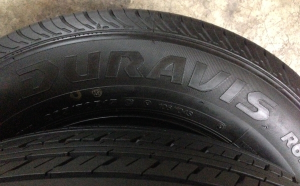 ยางป้ายแดง Bridgestone Duravis 205-70-15 เส้นละ 2,050฿ ยางป้ายแดง Bridgestone Duravis 205-70-15 เส้นละ 2,050฿