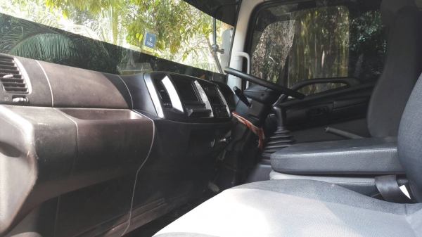 ขายเมก้า  FC9JJLA  175 แรง ยาว 5.60 ม. ปี 56  รถพร้อมใช้งาน  เอกสารพร้อมโอนครับ