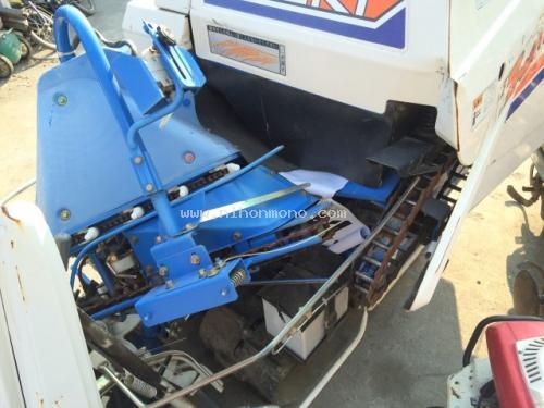 ขาย รถเกี่ยวข้าวเดินตาม  ISEKI    HL60 รหัสสินค้า : 80903767  www.nihonmono.com