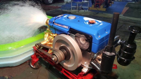 เครื่องสูบนํ้าคูโบต้า 15 แรง มือสองจากนอกยังไม่เคยใช้งานในไทย