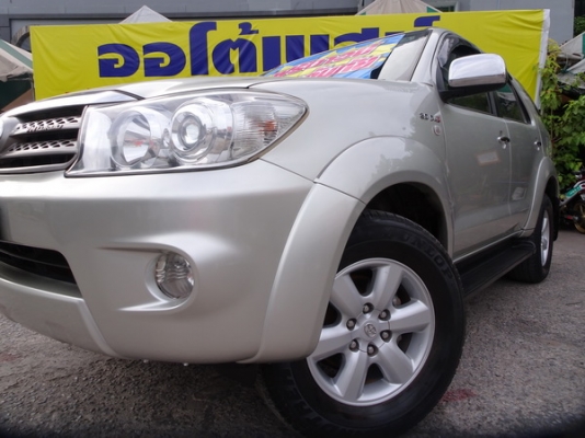 TOYOTA FORTUNER 3.0 V 2WD AT ปี 2010