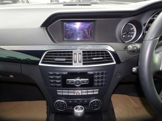 Benz C200 CGI BlueEFFICIENCY W204 1.8 ปี 2013