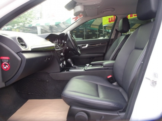 Benz C200 CGI BlueEFFICIENCY W204 1.8 ปี 2013