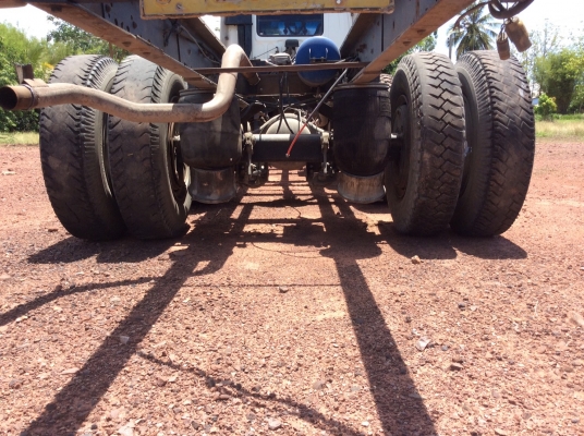 ISUZU 10ล้อ DECAเพลาเดียว ปี52 (ติดก๊าช CNG) ยาว7.5 ม. รถสวย แอร์เย็น ขับดี เครื่องดี ครัทซีสวยจัด ขาย 650,000 บาท ศุภากร 081-1903107, 081-4252943