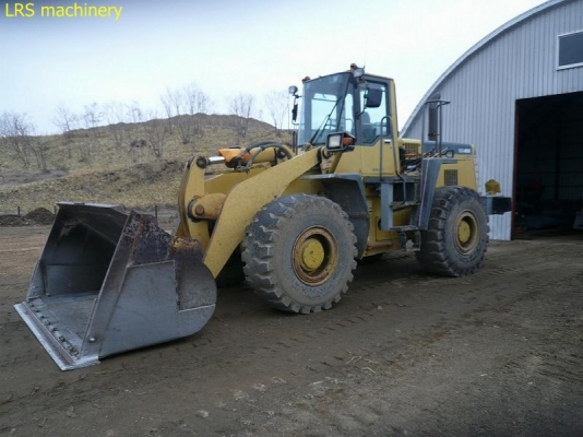 ขายรถตักล้อยาง KOMATSU WA 400-3 ขายรถตักล้อยาง KOMATSU WA 400-3