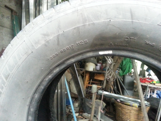 ขายยางสภาพดี 265-65-17 มิชลิน 4 เส้น 2800.-บาท