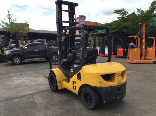 รถยกโคมัสสึรุ่น 17 น้ำหนักยก 3 ตัน เสาสูง 7 เมตร เครื่องดีเซล ใช้งานมาน้อย เกียร์ออโต้ แผงงาสไลด์ รถยกโคมัสสึรุ่น 17 น้ำหนักยก 3 ตัน เสาสูง 7 เมตร เครื่องดีเซล ใช้งานมาน้อย เกียร์ออโต้ แผงงาสไลด์