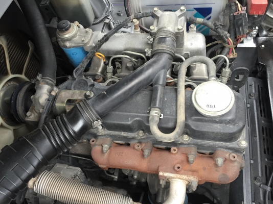 รถยกนิสสัน น้ำหนักยก 2.5 ตัน เสาสูง 4.50 เมตร เครื่องดีเซล เกียร์ธรรมดา งาเทได้