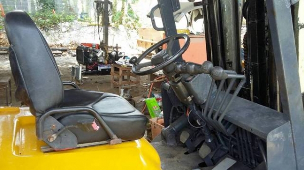 โฟล์คลิฟต์ TCM 2.5 ตัน เครื่องนิสสัน ใช้ได้ 2 ระบบ สภาพดี โฟล์คลิฟต์ TCM 2.5 ตัน เครื่องนิสสัน ใช้ได้ 2 ระบบ สภาพดี