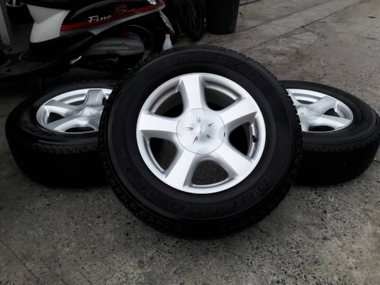 ล้อ all new Isuzu ขอบ 17 พร้อมยาง 255/65/17 ปลายปี 14 ชุดล่ะ 13,500