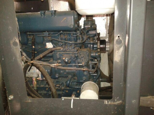 รถเกี่ยว คูโบต้า dc70กระสอบ  รถบ้านนาดินทรายใช้น้อย   529000 บาท