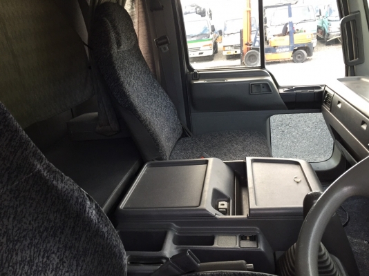 HINO FD2JLB เครื่องJO8C ธรรมดา รถตัดนะค่ะไม่มีแชทซี ล้อรถ ถังน้ำมัน อย่างอื่นครบค่ะ HINO FD2JLB เครื่องJO8C ธรรมดา รถตัดนะค่ะไม่มีแชทซี ล้อรถ ถังน้ำมัน อย่างอื่นครบค่ะ