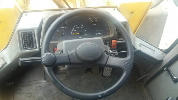 TCM รุ่น L40-3 สภาพพร้อมใช้ TCM รุ่น L40-3 สภาพพร้อมใช้