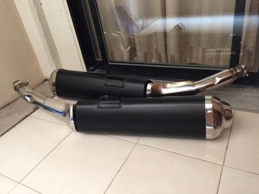 ขายท่อเดิม SUZUKI HAYABUZA 1300 ( SLIP-ON ) ปี 2008 - 2015 ( 1 คู่ ) ราคา 4,900 บาท ขายท่อเดิม SUZUKI HAYABUZA 1300 ( SLIP-ON ) ปี 2008 - 2015 ( 1 คู่ ) ราคา 4,900 บาท