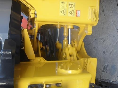 ขายรถตักล้อยาง TCM L 27