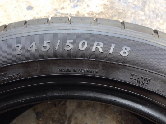 ยาง DUNLOP 245-50-18 MADE IN GERMANY ยางรันแฟลต ปี 13 ครบชุด 4 เส้น 3500 สภาพสวยๆไม่บวมดอกยางเหลือเยอะเอาไปวิ่งกันใด้อีกยาวค่ะ