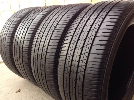 ยาง Bridgstone 215-55-17 ปี 14 ครบชุด 4 เส้น 4500 สภาพสวยๆไม่มีปะไม่บวมไม่กินข้างดอกยางเหลือเยอะเอาไปวิ่งกันใด้อีกยาวค่ะ