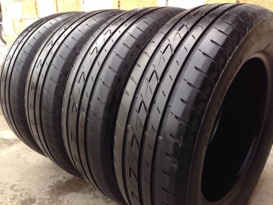 ยาง Bridgstone 215-60-16 ปี 15 ครบชุด 4 เส้น 4000 สภาพสวยๆไม่มีปะไม่บวมไม่กินข้างดอกยางเหลือเยอะเอาไปวิ่งกันใด้อีกยาวค่ะ