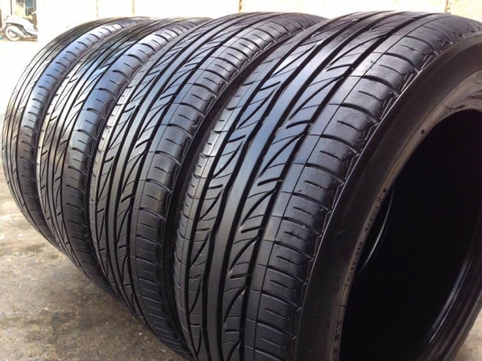 ยาง Firestone 205-55-16 ปี 15 2 เส้น ปี 14 2 เส้น ครบชุด 4 เส้น 3500 สภาพสวยๆดอกยางนิ่มๆไม่บวมเอาไปวิ่งกันยาวๆราคาเบาๆค่ะ